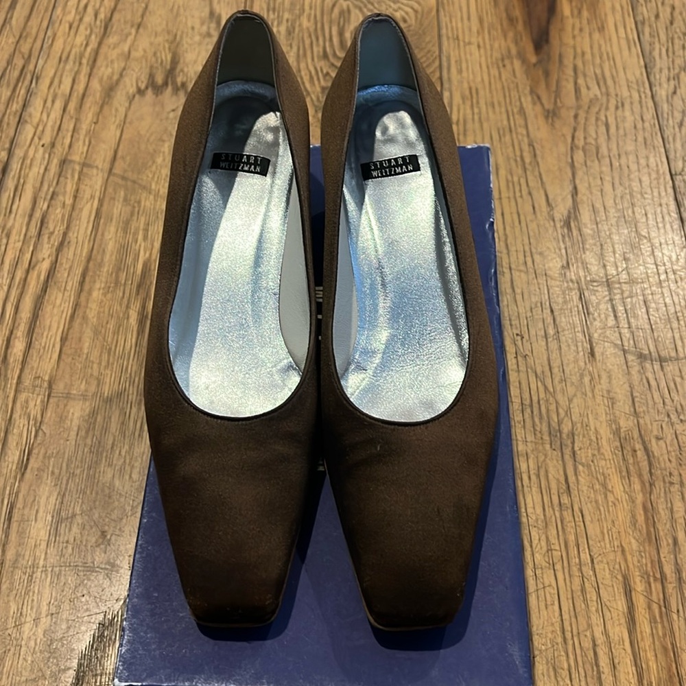 Satin pupms
